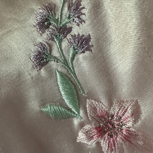 Erika Taylor Long Fleece Robe Pink Size Medium - Picture 6 of 15